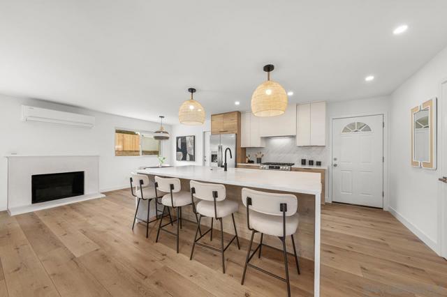 3297 Ashford, San Diego CA: https://media.crmls.org/mediaz/4534a427-65f5-44d6-ab8f-9f804160a450.jpg