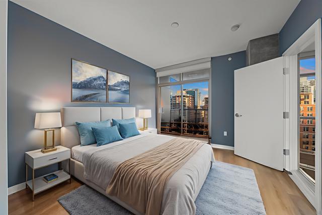 800 The Mark Ln, San Diego CA: https://media.crmls.org/mediaz/4534c2fb-d2e7-4303-8174-0fafafc566fd.jpg