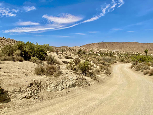 104 Bandera Road, Yucca Valley CA: https://media.crmls.org/mediaz/45365908-97c5-4849-9349-1ab0e178c9fd.jpg