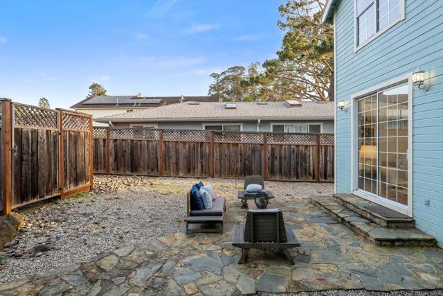 622 Avenue Balboa, El Granada CA: https://media.crmls.org/mediaz/45369a4e-cb2d-4f3f-a0c5-8d76ef36203e.jpg