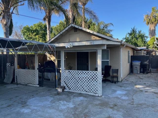 2138 E San Antonio Street, San Jose CA: https://media.crmls.org/mediaz/4537124d-cdee-464e-b1dd-91e47beeaee5.jpg