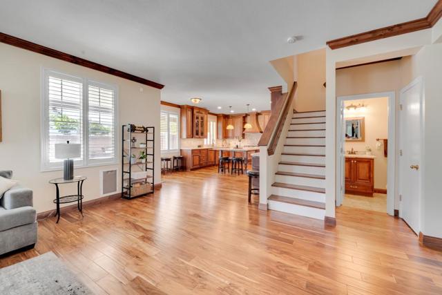 2369 S Creekside Drive, Los Banos CA: https://media.crmls.org/mediaz/453747f6-d6bf-4965-929a-facb26bb75c1.jpg