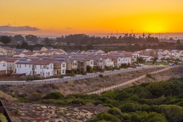 2975 Denali Drive, Marina CA: https://media.crmls.org/mediaz/453963dc-6e4c-457e-b6f5-d4ccc7d49ecc.jpg