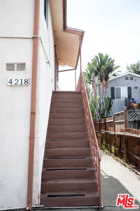 4214 W Slauson Avenue, Los Angeles CA: https://media.crmls.org/mediaz/45399c2c-66b4-4a45-9ef1-a51f635b0b0e.jpg