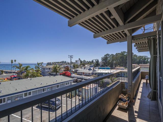 515 2nd Street, Santa Cruz CA: https://media.crmls.org/mediaz/453a3f78-0bd8-4730-87fa-3a1d8b10563c.jpg