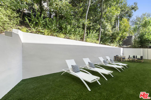 4148 Sunswept Drive, Studio City CA: https://media.crmls.org/mediaz/453ad598-1f5b-4ddc-9a72-67622c4e4492.jpg