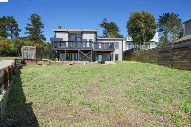 921 Clark Place, El Cerrito CA: https://media.crmls.org/mediaz/453af531-c9e3-4709-a167-8d035f3b613f.jpg