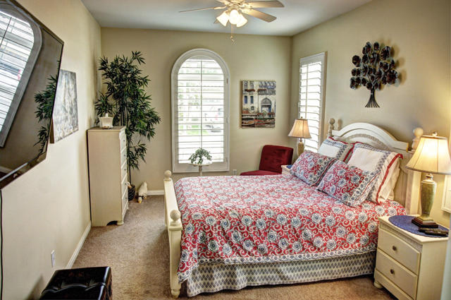 82087 Hopkins Drive, Indio CA: https://media.crmls.org/mediaz/453b0a77-cf5b-4455-bb48-827e1376ce3f.jpg