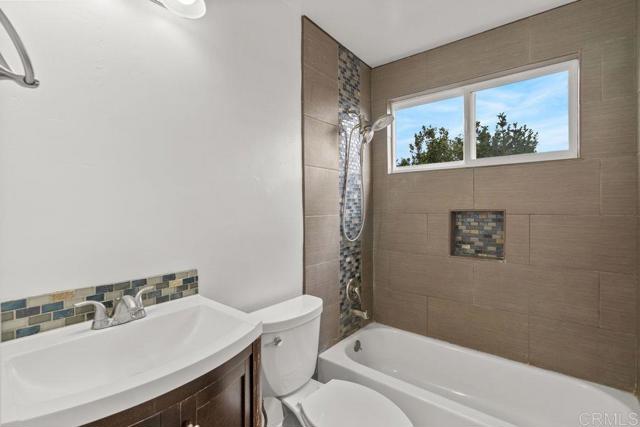 Detail Gallery Image 31 of 49 For 7112 Skyline Dr, San Diego,  CA 92114 - 4 Beds | 2 Baths