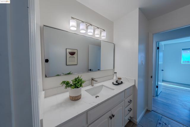 3354 S Francisco Way, Antioch CA: https://media.crmls.org/mediaz/453b6210-6589-4376-8d97-b905705a237c.jpg