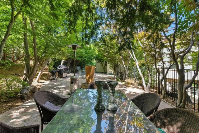 11510 Summit Wood Road, Los Altos Hills CA: https://media.crmls.org/mediaz/453c3ff4-7aa3-459a-89bf-196dbed37c41.jpg