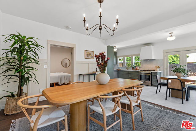 3816 S Harvard Boulevard, Los Angeles CA: https://media.crmls.org/mediaz/453ce59e-21a8-4c1f-a077-544f629b77c1.jpg