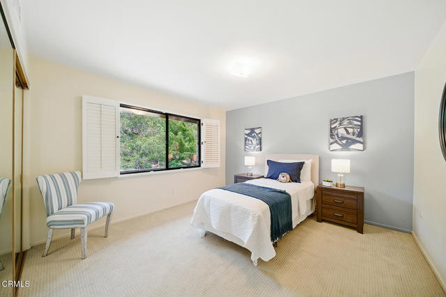 3121 Kingridge Way, Glendale CA: https://media.crmls.org/mediaz/453d0387-fff0-496a-8d2c-f39fb54185b8.jpg