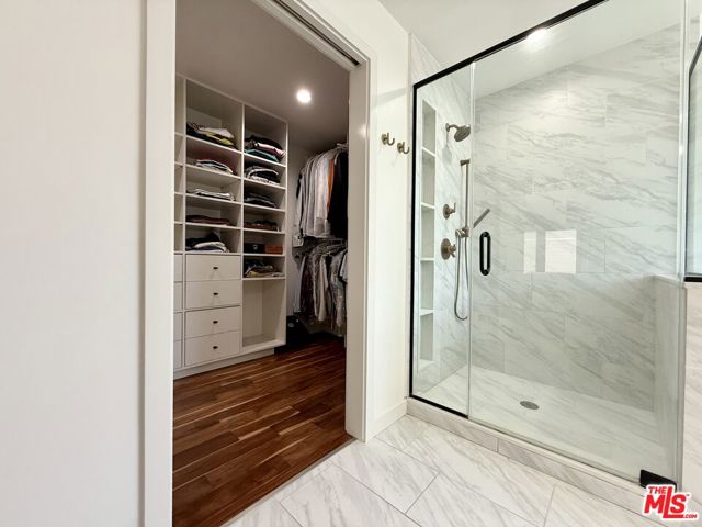 2008 Belmont Lane, Redondo Beach CA: https://media.crmls.org/mediaz/453d16cd-ccff-434b-9a99-818430d05a85.jpg