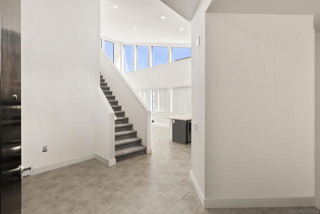 8353 Distinctive Dr, San Diego CA: https://media.crmls.org/mediaz/453d477c-1208-4bb0-b840-a0e1c85b4135.jpg