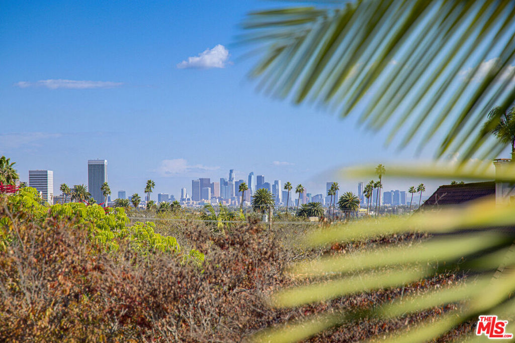 261 S Reeves Drive #PH3