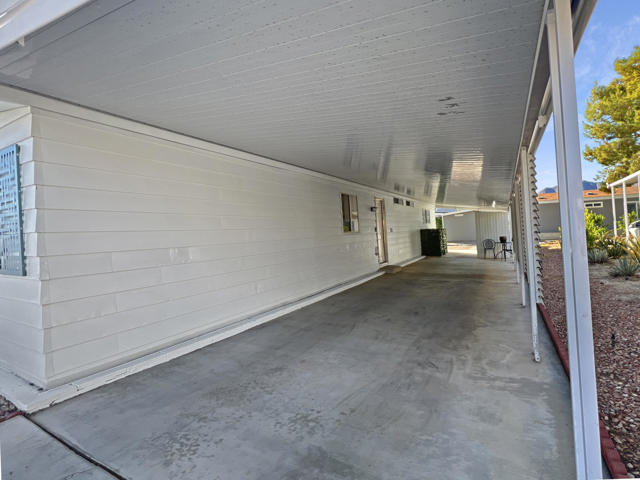 49305 Highway 74, Palm Desert CA: https://media.crmls.org/mediaz/453ee3a2-75ae-4d7b-9e45-2f90a8fada82.jpg