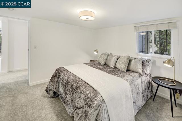 1039 Elsinore, Oakland CA: https://media.crmls.org/mediaz/453f4bc0-83b2-49e3-8e8f-238b4de2e307.jpg