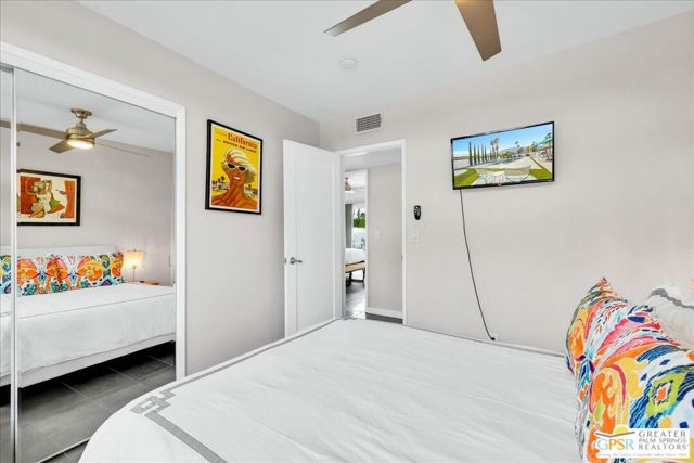 3351 E Paseo Barbara, Palm Springs CA: https://media.crmls.org/mediaz/453fe780-ae47-454d-89c3-ad4e858fa13a.jpg