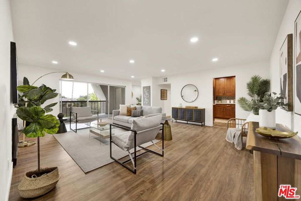 497 S El Molino Avenue #311