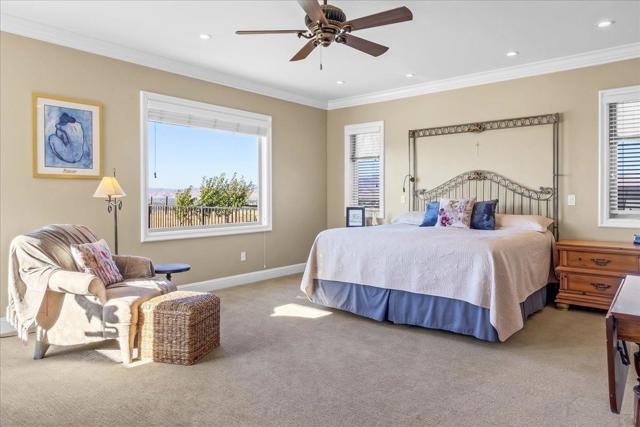 4116 Ashford Circle, Hollister CA: https://media.crmls.org/mediaz/45402b07-263c-4e4e-a948-d4bdab0cff7d.jpg