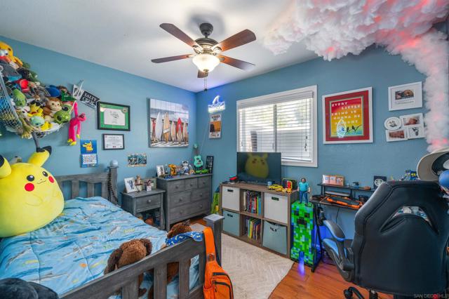 13225 Waltham Ave, Poway CA: https://media.crmls.org/mediaz/45403c66-5691-4a36-89f5-5535b441788c.jpg