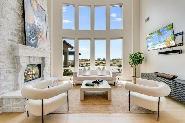 Detail Gallery Image 1 of 1 For 8212 Fortuna Santa Fe, San Diego,  CA 92127 - 5 Beds | 4/1 Baths