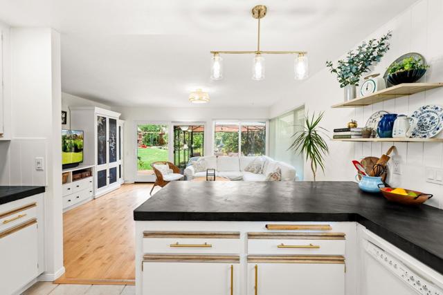 Detail Gallery Image 20 of 75 For 3432 Mount Ariane Dr, San Diego,  CA 92111 - 4 Beds | 2 Baths