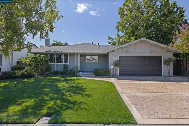 6944 Cedar Ln, Dublin CA: https://media.crmls.org/mediaz/45420696-65f9-430d-8070-59f04bcf97d2.jpg