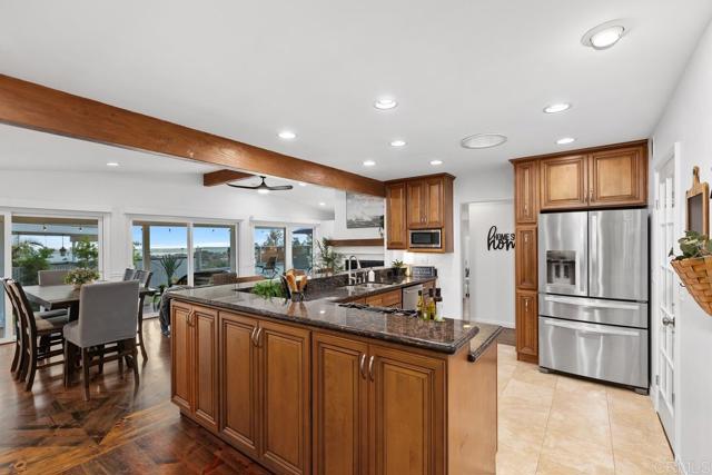 4704 Jumano Avenue, San Diego CA: https://media.crmls.org/mediaz/4542354a-c8a2-4260-8e6c-c4ce327aa936.jpg