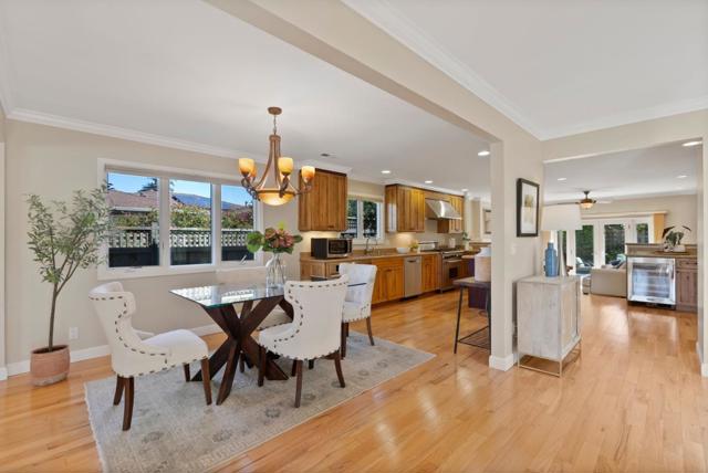 372 Bluefish Court, Foster City CA: https://media.crmls.org/mediaz/45424fd8-7aa4-4736-9d83-b2d6850a6d32.jpg