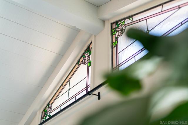 4141 Palomar Drive, Fallbrook CA: https://media.crmls.org/mediaz/45439069-3310-4832-a2a6-e117b366586c.jpg