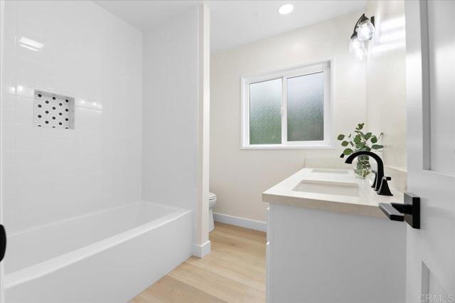 Detail Gallery Image 33 of 38 For 4042 Las Casas Ave, Claremont,  CA 91711 - 3 Beds | 2/1 Baths