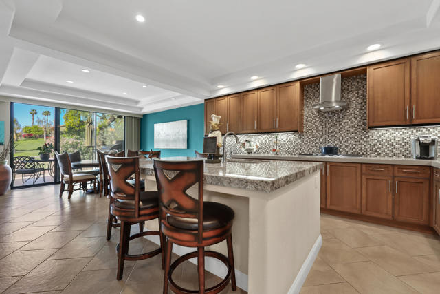 38849 Palm Valley Drive, Palm Desert CA: https://media.crmls.org/mediaz/4543e7d2-58b7-42c8-9947-360048e54e11.jpg