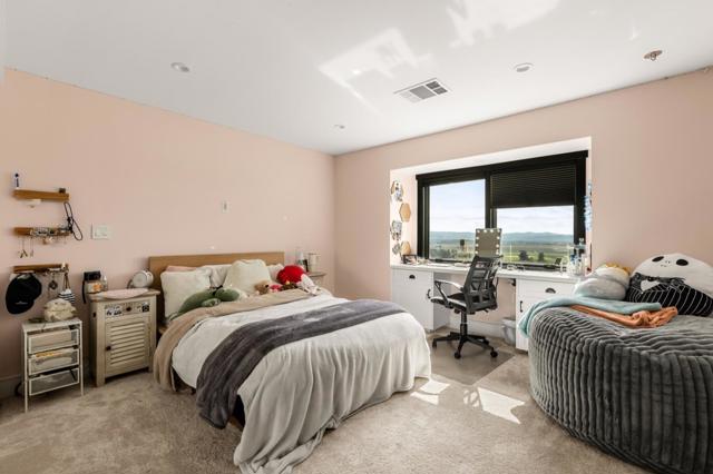 Image 37 of 108 For 6033 Dagnino Road