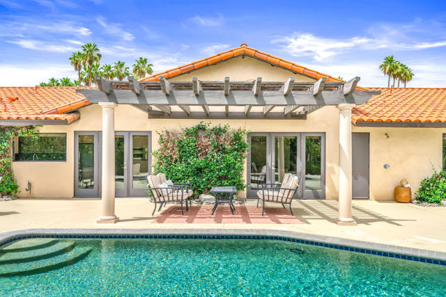 2305 E Sonora Road, Palm Springs CA: https://media.crmls.org/mediaz/454575c7-4555-406a-9dd4-908a3197f8bd.jpg
