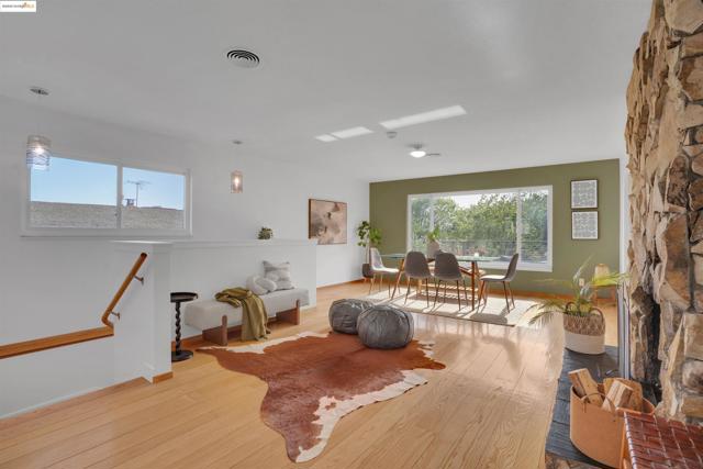 2023 Mira Vista Dr, El Cerrito CA: https://media.crmls.org/mediaz/45461eca-110c-4bce-88e7-dfc39021be71.jpg