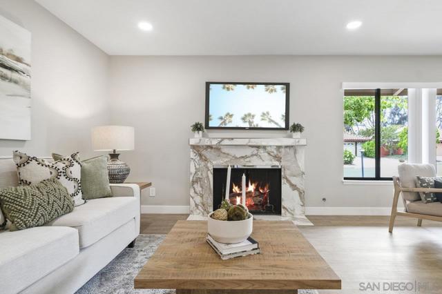 12516 Camino Vuelo, San Diego CA: https://media.crmls.org/mediaz/454630c2-985a-4c8f-b112-a0129f0e5714.jpg