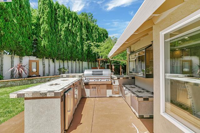 38957 Altura Street, Fremont CA: https://media.crmls.org/mediaz/454667b5-353e-4b99-be7a-c24776bc1b6b.jpg