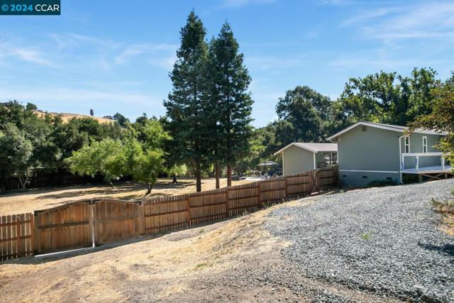 Image 41 of 51 For 4775 Morgan Territory Rd