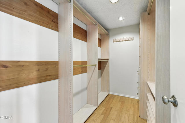 Detail Gallery Image 16 of 37 For 7772 Torreyson Dr, Los Angeles,  CA 90046 - 3 Beds | 5 Baths