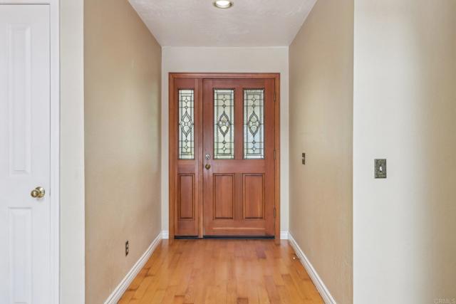 Detail Gallery Image 9 of 60 For 1575 Larson Ln, Fallbrook,  CA 92028 - 3 Beds | 2/1 Baths