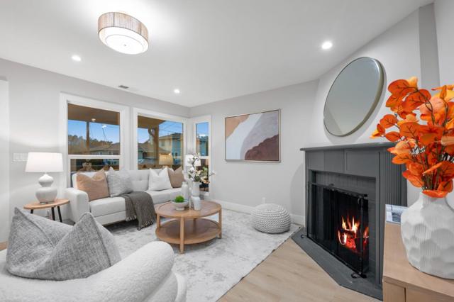 840 8th Avenue, Redwood City CA: https://media.crmls.org/mediaz/45492497-3b41-4bb8-82a7-00e6b4bb21ac.jpg