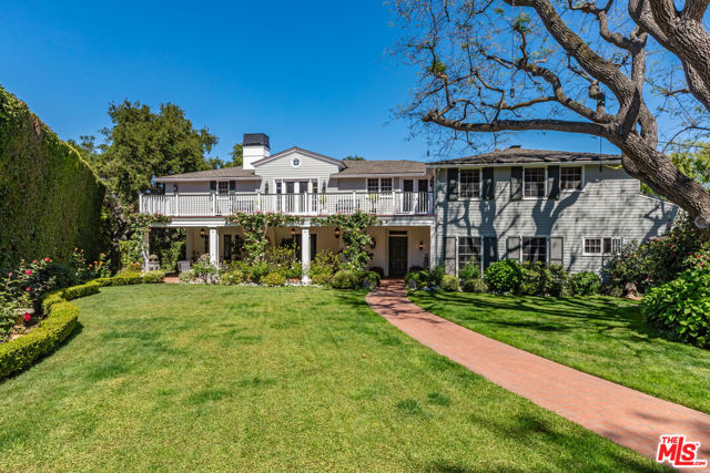 685 Elkins Road, Los Angeles CA: https://media.crmls.org/mediaz/454a062e-cef4-4afa-a52f-29fbc6517be8.jpg