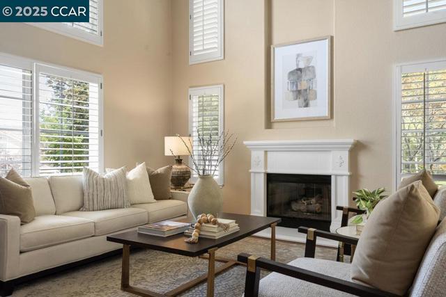 825 Bertram St, Walnut Creek CA: https://media.crmls.org/mediaz/454a72ae-beb1-4d64-8456-1a1872365140.jpg