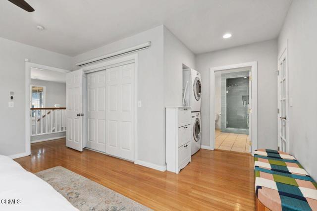 Detail Gallery Image 10 of 27 For 3847 Sunbeam Dr, Los Angeles,  CA 90065 - 3 Beds | 2/1 Baths