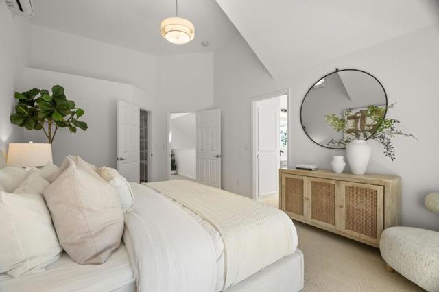 462 Mountain Laurel Court, Mountain View CA: https://media.crmls.org/mediaz/454c4982-1f8e-458a-bbe4-b4726aecaa1d.jpg