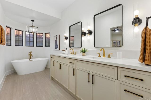 Detail Gallery Image 23 of 49 For 2533 Holly Valley Dr, Vista,  CA 92084 - 3 Beds | 2 Baths