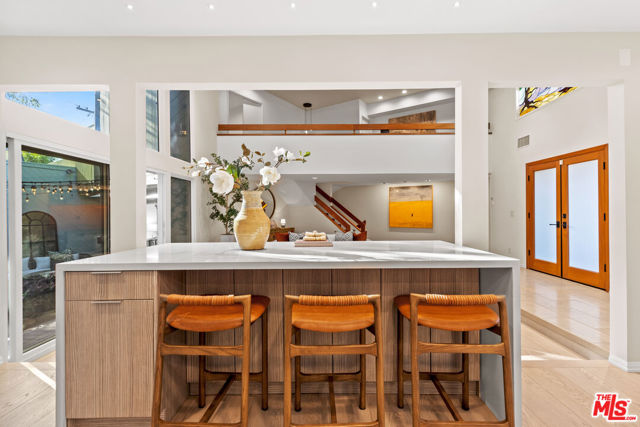 2329 Manning Avenue, Los Angeles CA: https://media.crmls.org/mediaz/454c9df1-b2ba-4253-97c1-b87db7e821e3.jpg