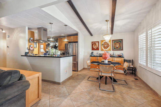 1128 Via Grande, Cathedral City CA: https://media.crmls.org/mediaz/454d9ae4-05ab-4982-b0f1-196ca8ba7f82.jpg